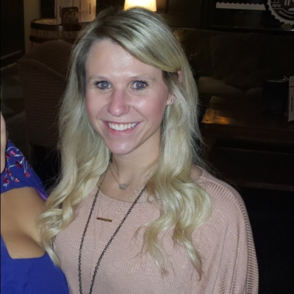 Meet your Posher, Kayla